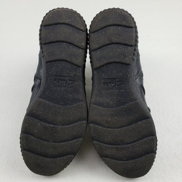 Clarks Caroline Orchid Ruched Ankle Boot Womens 9 Wide Black Leather Side Zip - Picture 11 of 12